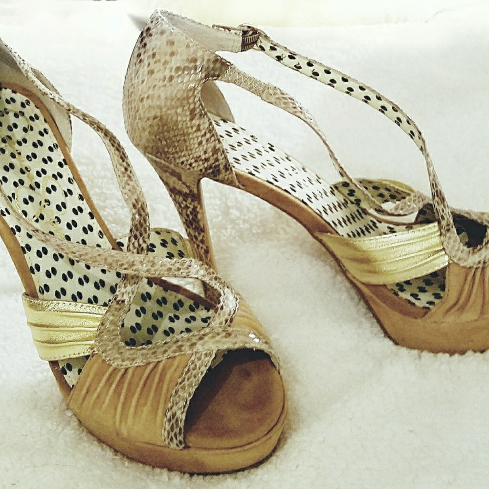 Jessica Simpson "Brogue" Stiletto Heels